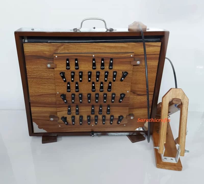 Deluxe Shruti Box w/ foot pedal (three octave) image 1