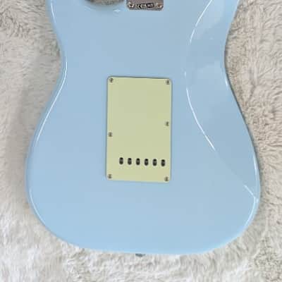 Fender Vintera II Road Worn '60s Stratocaster Electric Guitar, Sonic Blue w/Case image 2