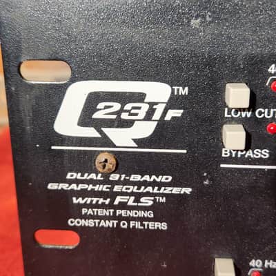 Peavey Q231F Dual 31-Band Graphic Equalizer image 2