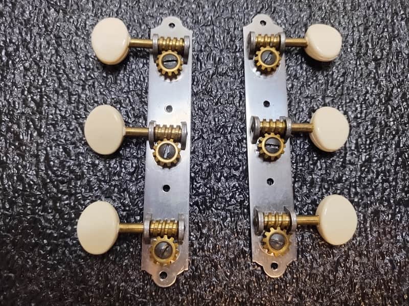 Vintage 1950's Waverly Strip Tuners - 3/Side - No Lines image 1