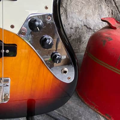 Roytek Handmade Bass Sunburst – Maple Neck – Excellent Condition – Demo Video image 4