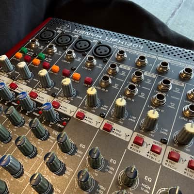 Behringer UFX1204 12-Input 4-Bus Mixer XENYX USB 2010s - Standard image 3