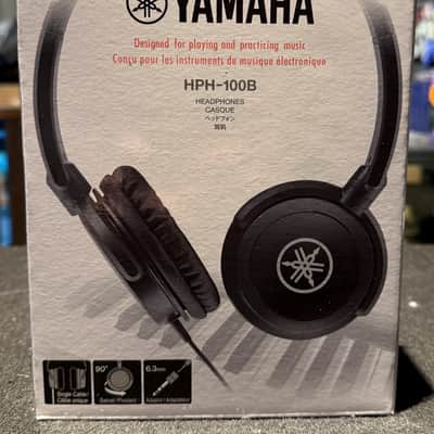 Yamaha AG06 6 Channel Mixer w/Headphones 2010s - White image 4