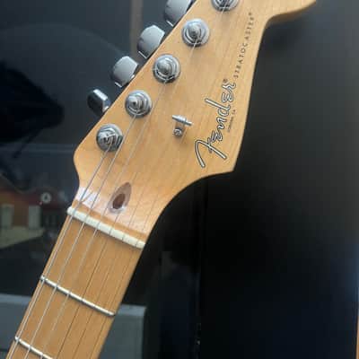 Fender American Professional Stratocaster HSS Shawbucker with Maple Fretboard 2017 - 2019 - Sienna Sunburst image 18