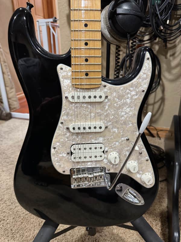 Fender Fat Strat HSS 2001 - Black image 1