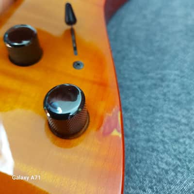 Fender Showmaster Stratocaster HH 2004 - Sunburst image 9