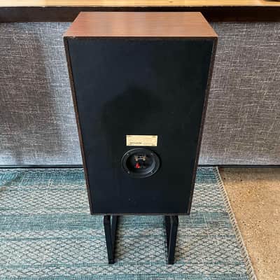 Polk Audio Monitor 10A Speakers w/ stands image 6