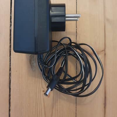 Roland Roland TR-707 / TR-727 Original Power Supply image 2