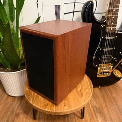 HB Cherry 4" Guitar Cabinet • 8Ω • 15W image 2