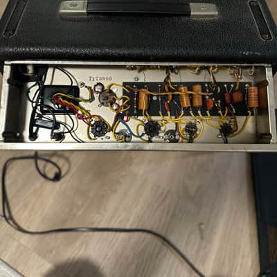 Fender Vibro Champ Amp 1966 - Black Panel image 10