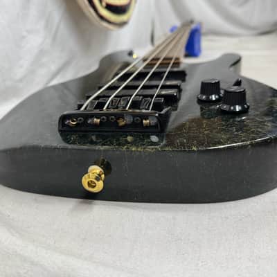 Fender HM Bass IV heavy metal 4-string Bass with Case - MIJ Made In Japan 1989 - 1990 - Green / Gold image 19