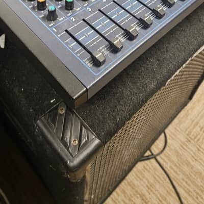 Yorkville Micro mix SP-8 Powered mixer image 8