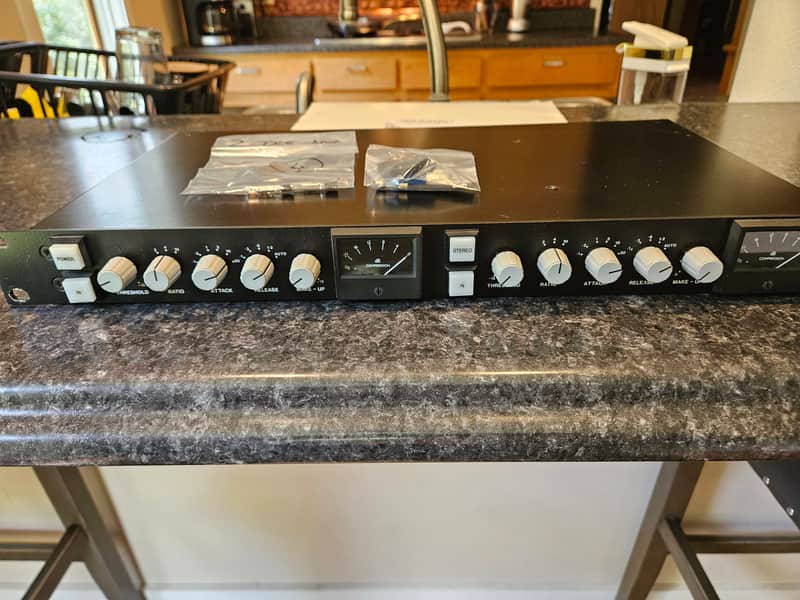 Smart Research C1 Dual/Stereo Compressor
