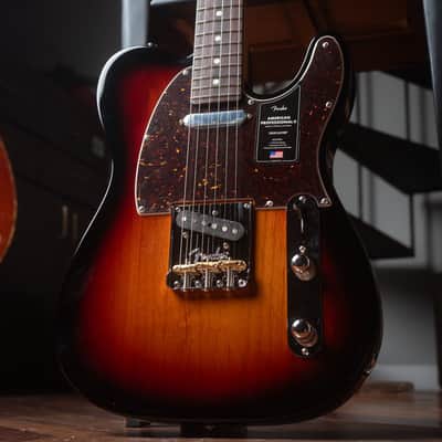 Fender American Professional II Telecaster 3-Color Sunburst (Demo) image 2