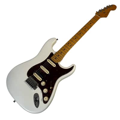 2019 Fender American Ultra Stratocaster - Arctic Pearl image 2