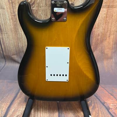 Fender JV Modified ‘50s Stratocaster HSS - 2-Color Sunburst image 4