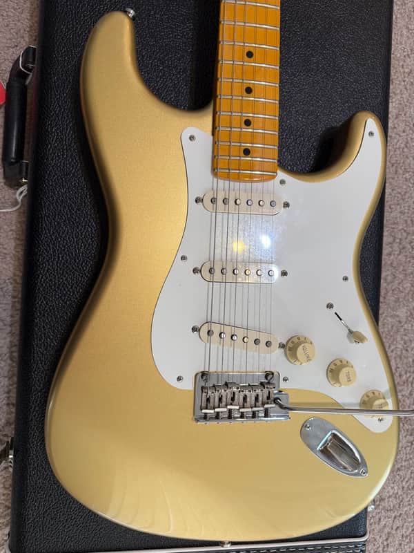 Fender Lincoln Brewster Stratocaster 2019 - Present - Aztec Gold