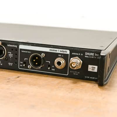 Shure UR4D Wireless Receiver w/ two UR2/SM58 Handheld Mics - L3 Band CG0128P image 8