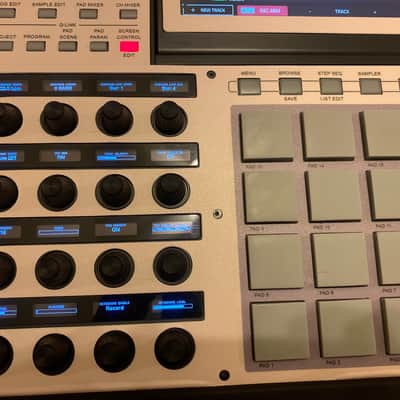 Akai MPC X Standalone Sampler / Sequencer 2017 - Present - Black image 12