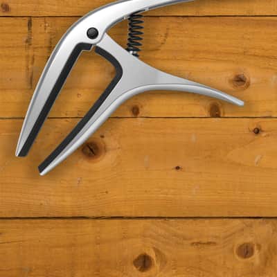 Ernie Ball Axis Capo - Silver Bild 3