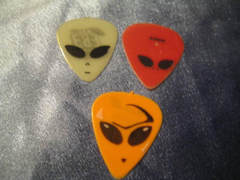 D'Andrea Alien Guitar Picks W/  Alien Design Graphics Set of 3 image 1