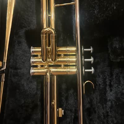 Yamaha YSL-354V Valve Trombone with mouthpiece - Excellent Condition image 6