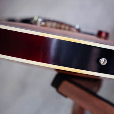 Gibson ES-137 Classic 2011 - Tri-Burst image 9