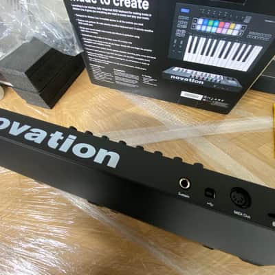 Novation Launchkey 25 MK3 MIDI Keyboard Controller 2020 - Present - Black image 3