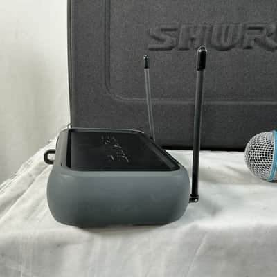 Shure PGXD4 Wireless Receiver (Band X8: 902 - 928 MHz) 2020s - Black - w/ Case + Microphone image 5