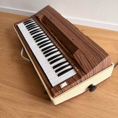 Mysterious Italian Cased Electric Reed Organ (Italy, 1960s)! Probably Orla! Read the ad! image 5