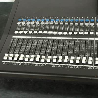 Yamaha LS9-32 32-Input Digital Mixing Console CG0140M image 5