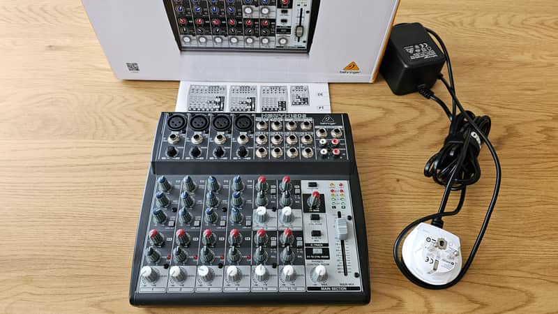 Behringer Xenyx 1202  - Standard image 1