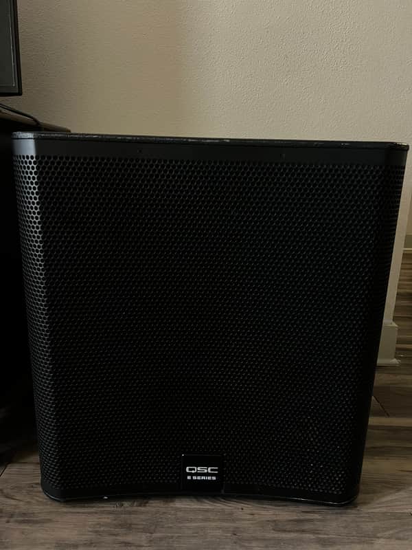 QSC E118sw 800-Watt 18" Passive Subwoofer 2010s - Black image 1