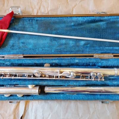 Yamaha YFL-31 Flute, Japan, Good Condition (Very Good Playing Condition) image 4