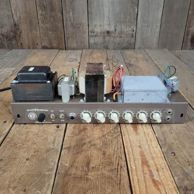 Victoria Regal II - Blond Tolex 2008 15" hand wired tube amp image 22