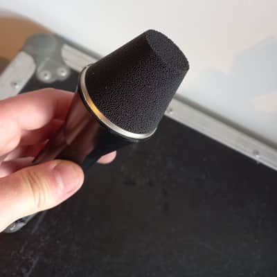 MINT vintage AKG D202 CS dynamic cardioid microphone - 1960s - Still in original box image 3