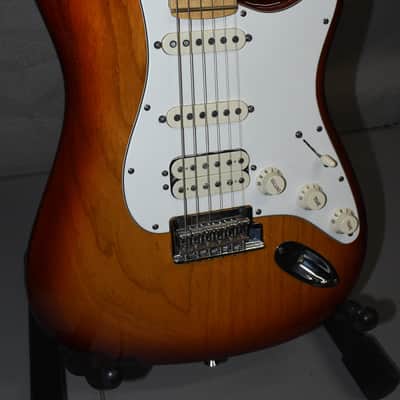 Fender American Standard Stratocaster with Maple Fretboard 2008 - 2016 - Sienna Sunburst image 4