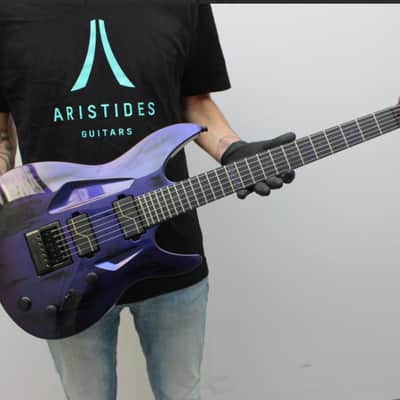 Aristides NAMM Exclusive 060 Evertune 2024 - Worn Purple/Red Chameleon Gloss image 4