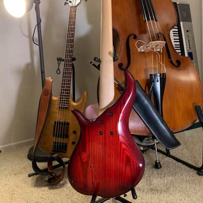 F bass BN5 Red image 3