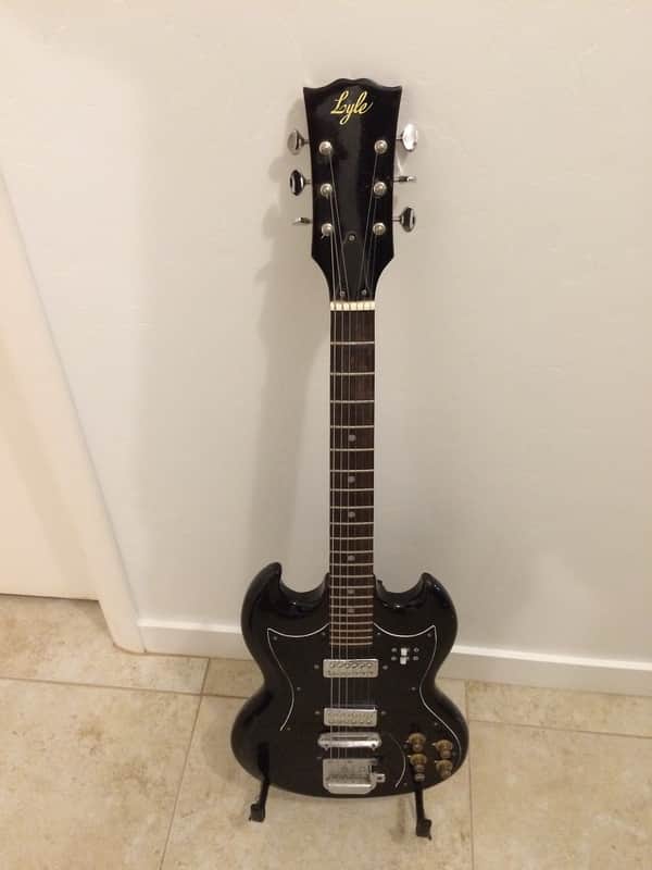 Lyle SG style guitar 60s-70s only one pickup works but Bargain image 1
