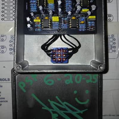 PigStompPedals "Diezel VH-4 clone" PedalPCB -Valhalla- Glow in the dark skull finish image 11
