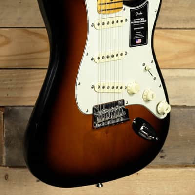 Chandler San Francisco Stratocaster Reissue 57 1999 2 tone