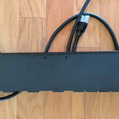 Furman M-8X AR Merit Series 15A Voltage Regulator 2010s - Black image 4