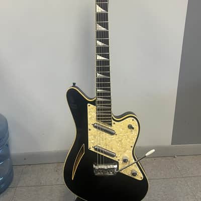 Charvel Surfcaster 90's - black image 1