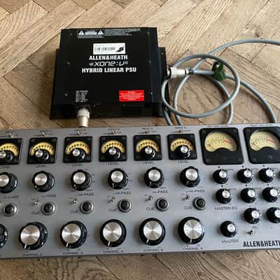 Allen & Heath Allen & Heath XONE V6 Rotary DJ Mixer image 3