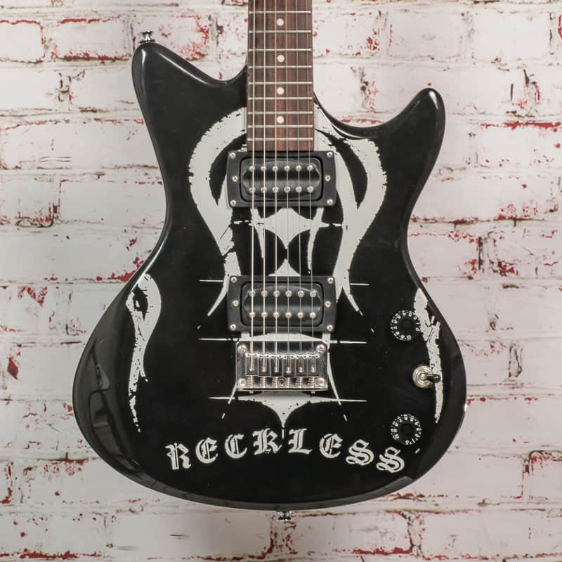 First Act ME475 Electric Guitar Black x0593 (USED) image 1