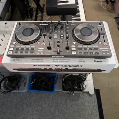 Numark Mixtrack Platinum FX imagen 2