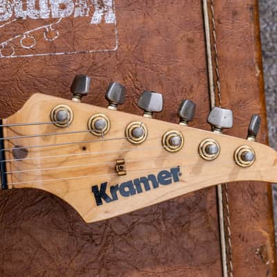 Kramer Vanguard 1981 - Chevron graphic image 10