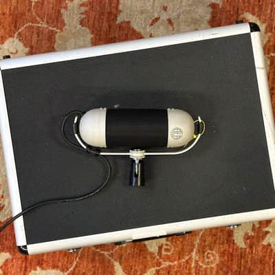AEA R92 Ribbon Microphone image 1