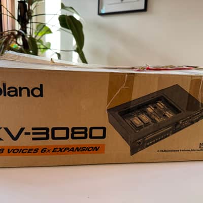 Roland XV 3080 128 Voice Synthesizer